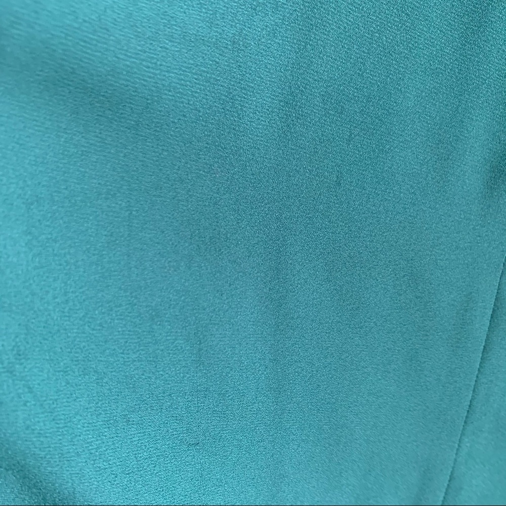 *Flaw* H&M emerald green asymmetrical shift Dress - Picture 8 of 10